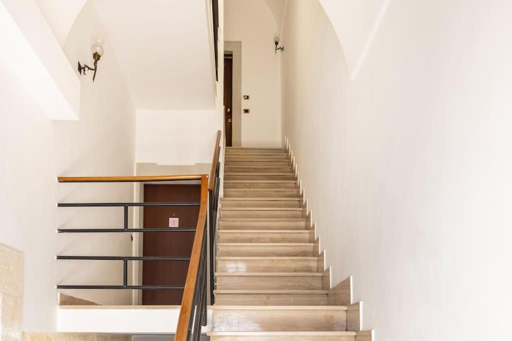Appartamento Mako House - In Centro Citta Andria Esterno foto
