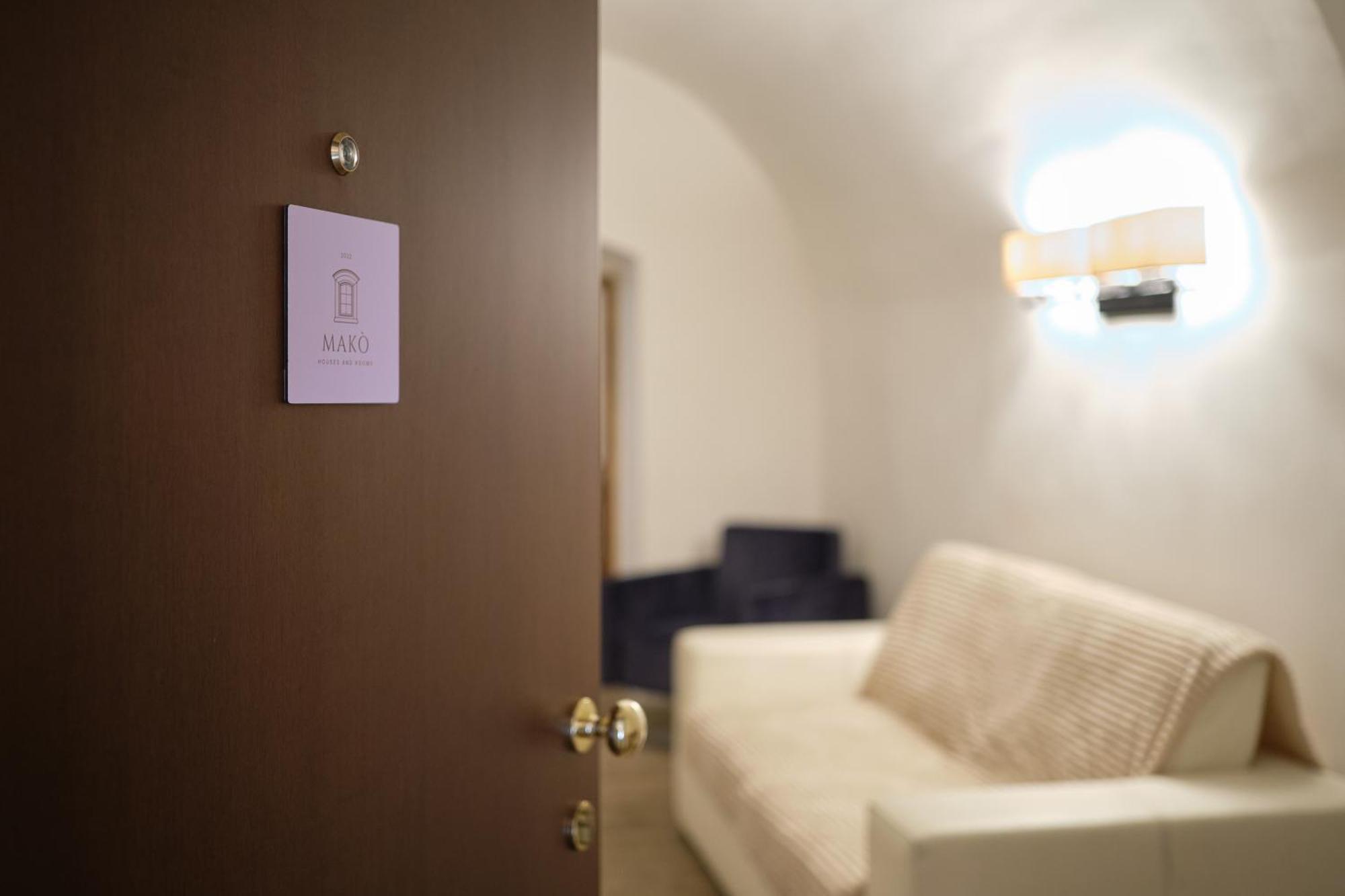 Appartamento Mako House - In Centro Citta Andria Esterno foto