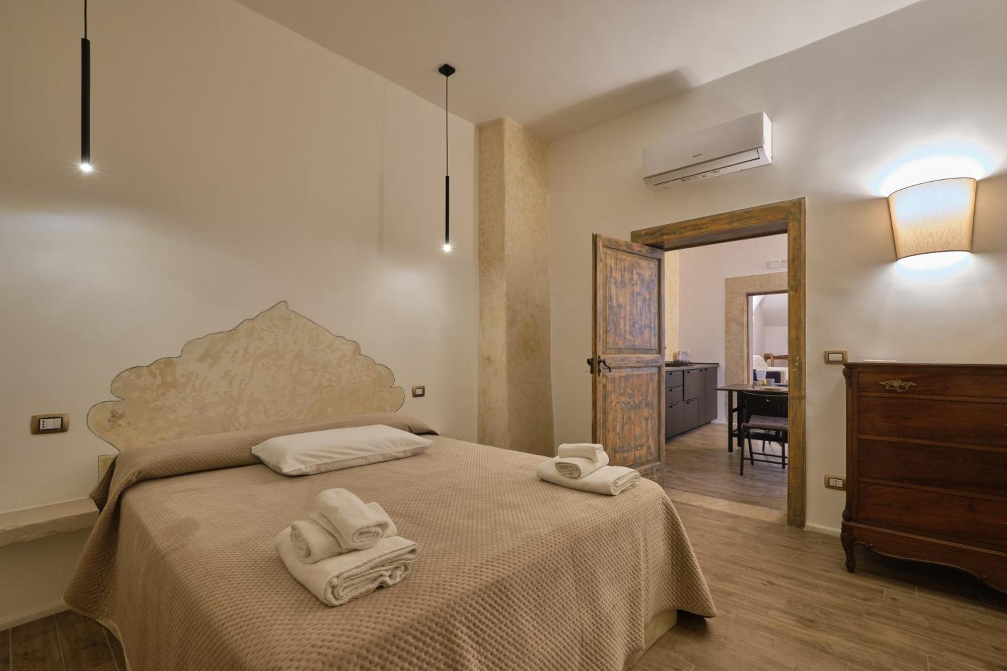 Appartamento Mako House - In Centro Citta Andria Esterno foto